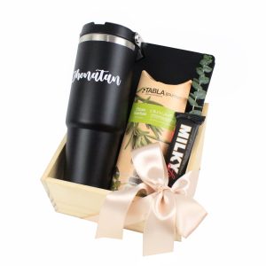 Box Oficinista de Dulce Regalo. Incluye tumbler (vaso térmico), libreta de notas, crocantinis y chocolate. Regalo ideal para un descanso en el escritorio con entrega a domicilio en Lima.