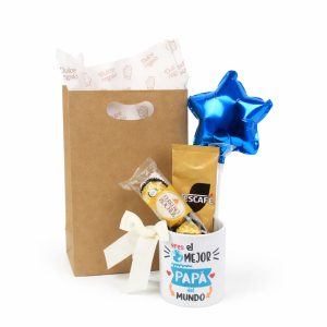 taza y chocolates para papá